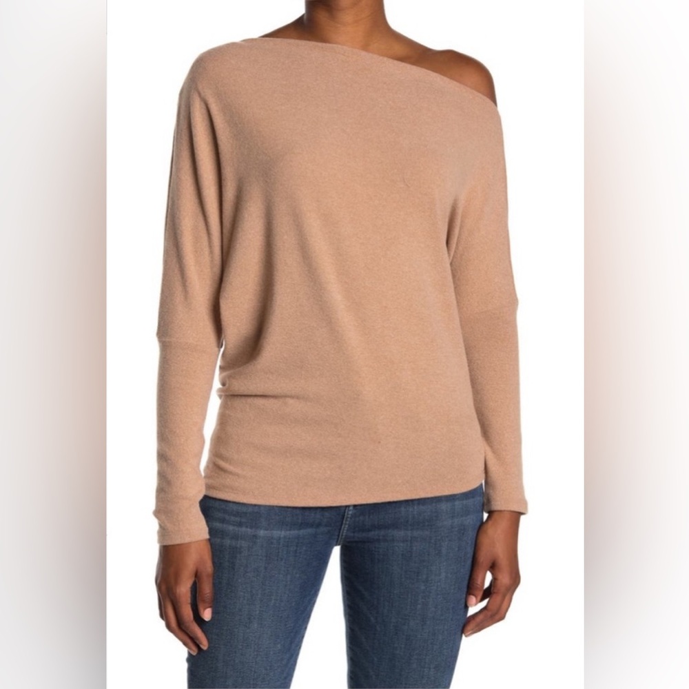 ASTR the Label Off the Shoulder Long Sleeve Sweater